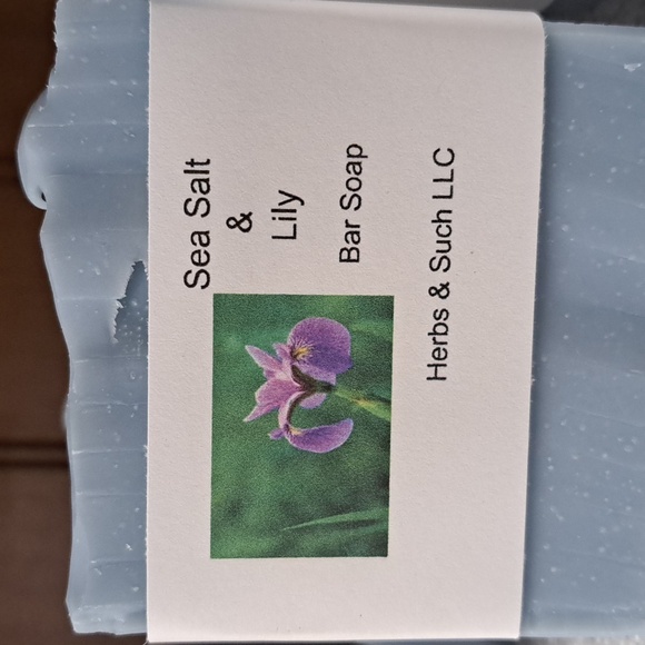 Sea Salt & Lily Bar Soap - Picture 2 of 3